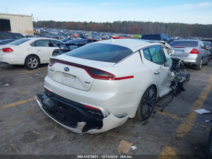 VIN KNAE25LA7J6015575 2018 KIA Stinger, Premium no.4