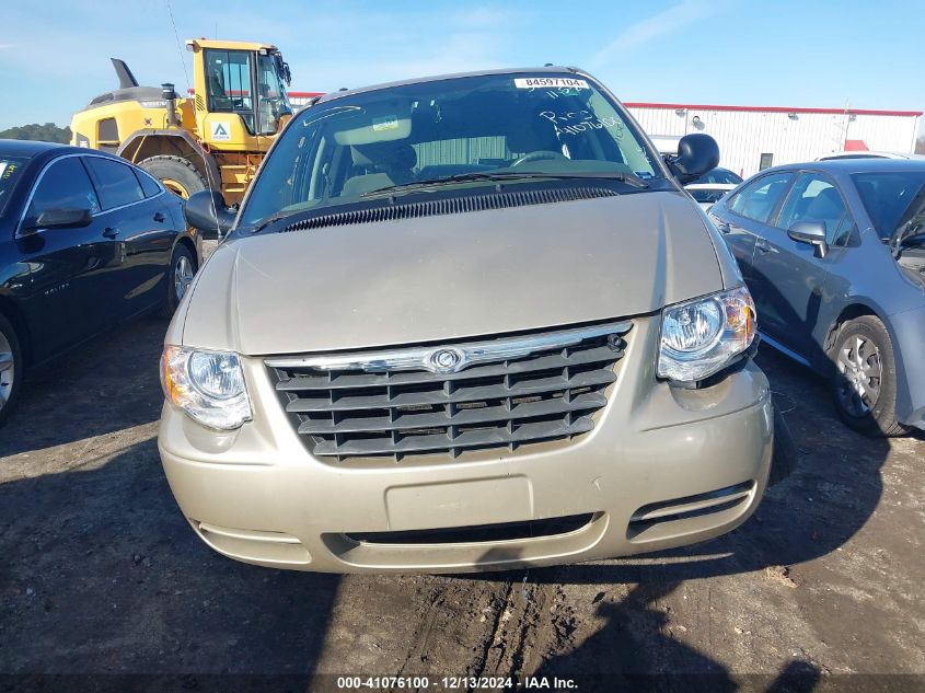 2005 Chrysler Town & Country Touring VIN: 02C4GP54L95R58666 Lot: 41076100