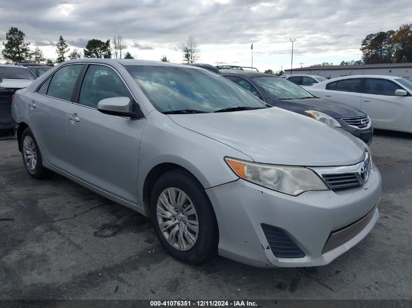 2014 Toyota Camry, L