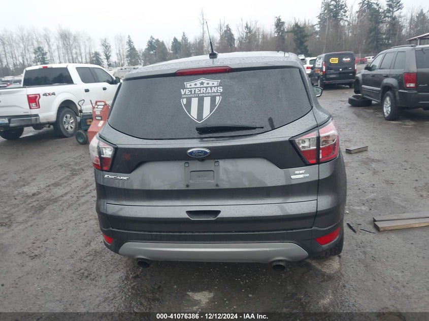 VIN 1FMCU9GD4HUE49938 2017 FORD ESCAPE SE