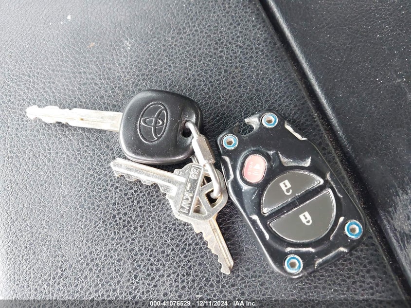 2016 TOYOTA TUNDRA SR5 5.7L V8 - 5TFEW5F19GX207764