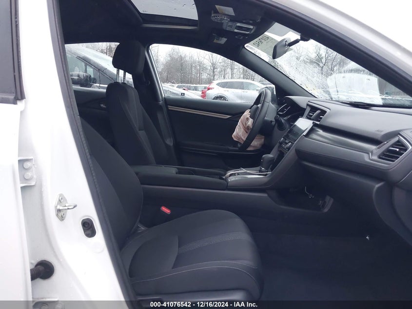 2017 HONDA CIVIC VIN: SHHFK7H5XHU405923