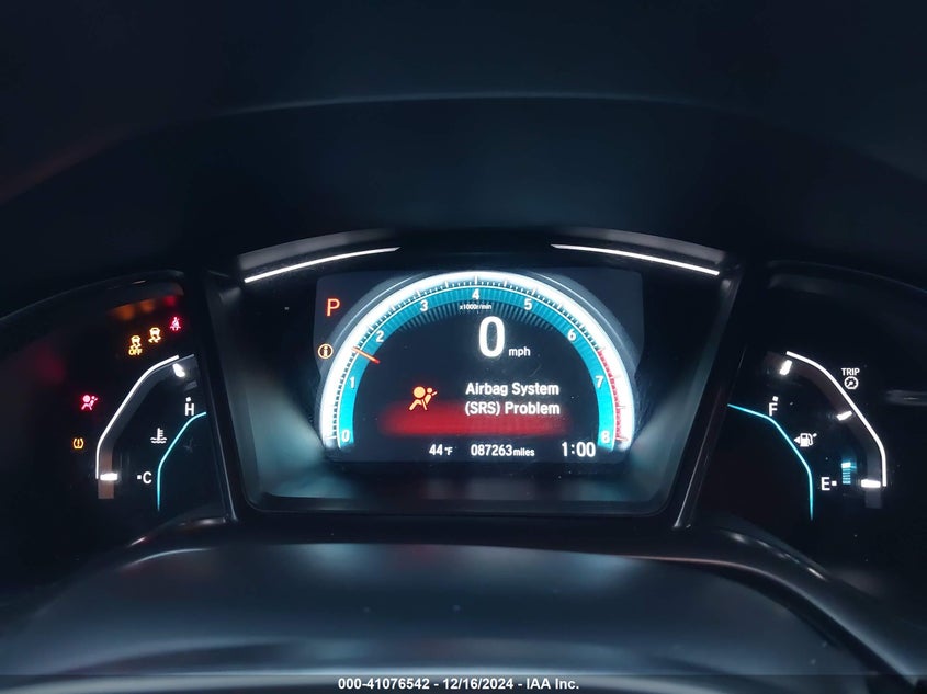 2017 HONDA CIVIC VIN: SHHFK7H5XHU405923