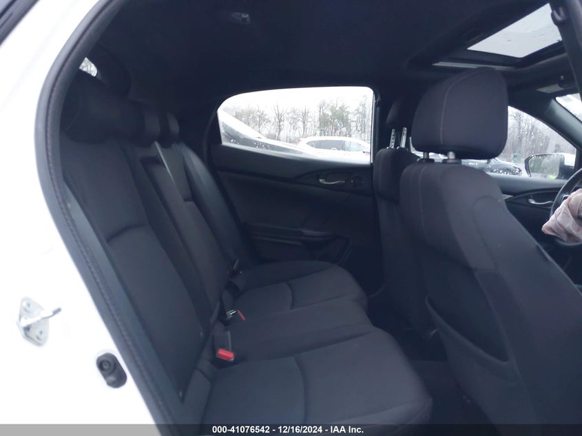 2017 HONDA CIVIC VIN: SHHFK7H5XHU405923