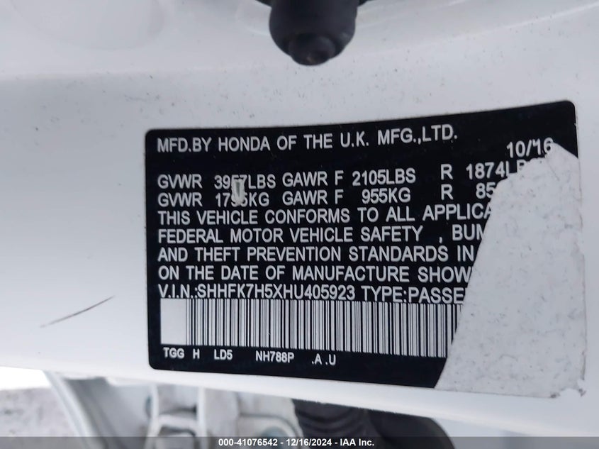 2017 HONDA CIVIC VIN: SHHFK7H5XHU405923