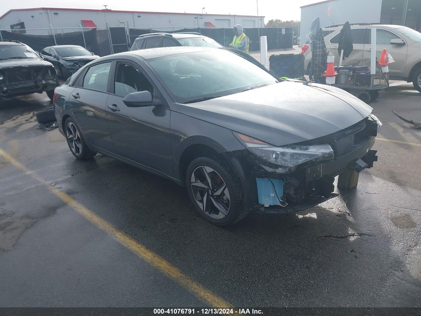 2023 HYUNDAI ELANTRA  (VIN: KMHLS4AG4PU615515)