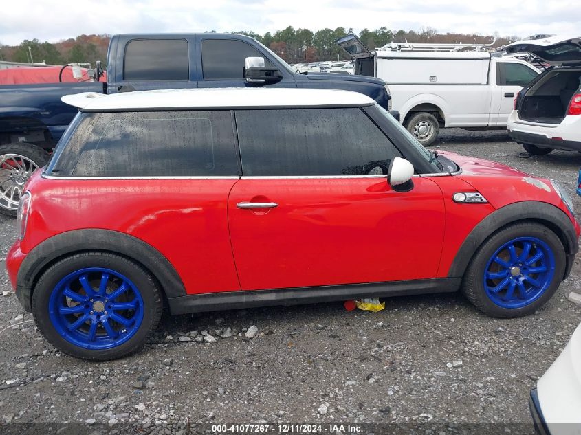 2010 Mini Cooper VIN: WMWMF3C54ATZ27153 Lot: 41077267