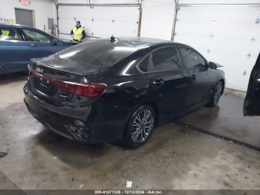 VIN 3KPF54AD2PE666153 2023 KIA Forte, Gt-Line no.4