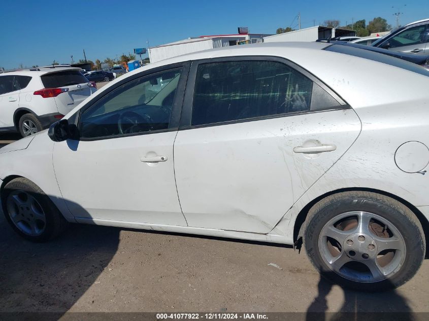 VIN KNAFU4A2XD5724578 2013 KIA Forte, EX no.14