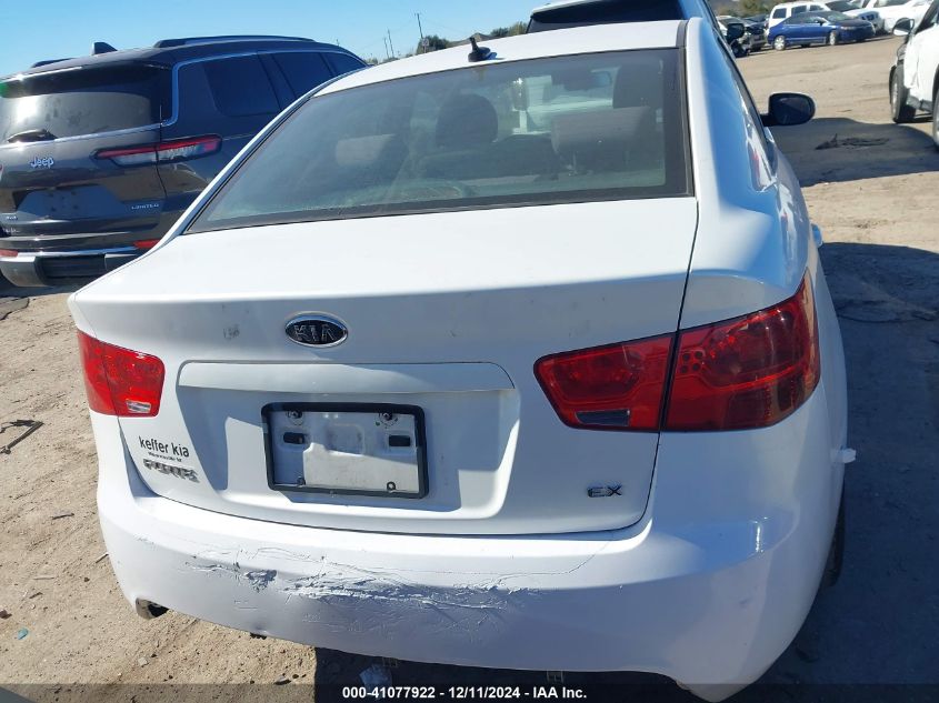 VIN KNAFU4A2XD5724578 2013 KIA Forte, EX no.16