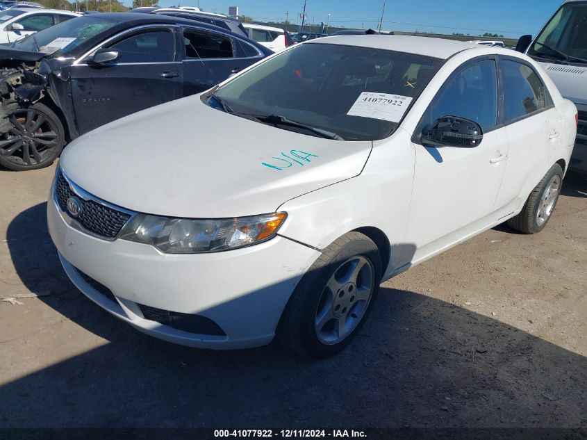 VIN KNAFU4A2XD5724578 2013 KIA Forte, EX no.2