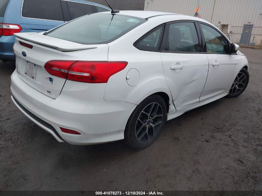 VIN 1FADP3F28FL279198 2015 FORD FOCUS no.4