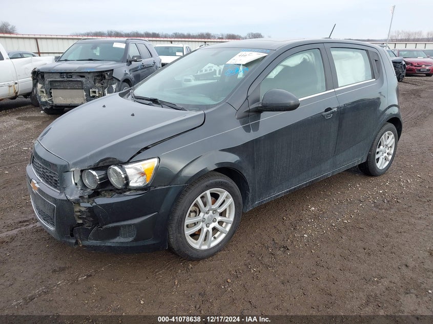 Vin: 1g1jc6sb2f4180928, lot: 41568731, chevrolet sonic lt auto 20152