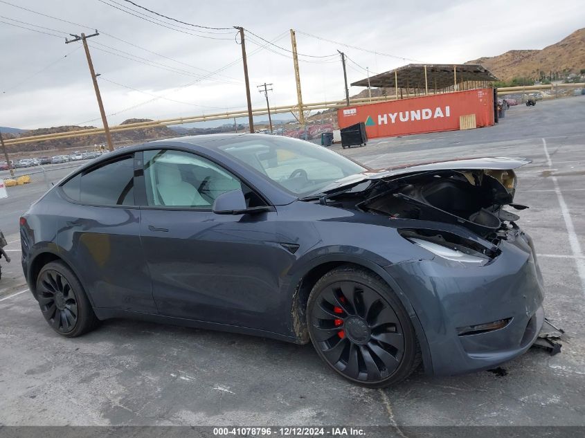 2022 Tesla Model Y Performance Dual Motor All-Wheel Drive VIN: 7SAYGDEF4NF406586 Lot: 41078796