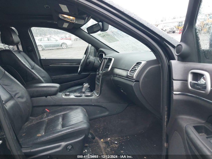 VIN 1C4RJFBG5JC321324 2018 JEEP GRAND CHEROKEE LIMITED 4X4