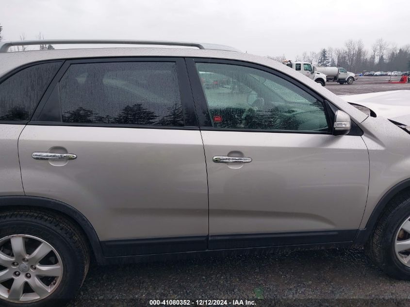 2013 KIA SORENTO LX V6 - 5XYKT4A25DG379178