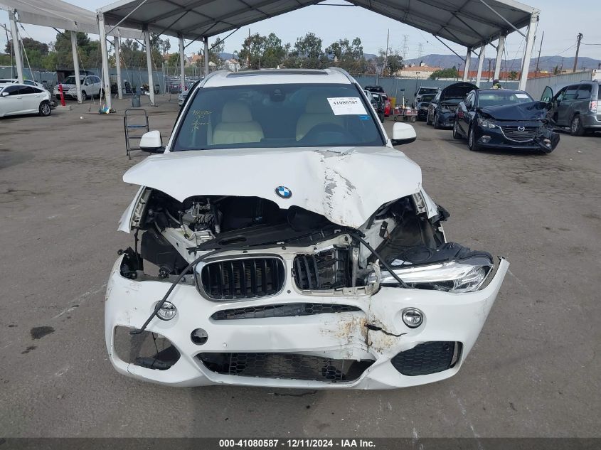 VIN 5UXKR2C57H0U20527 2017 BMW X5 no.12