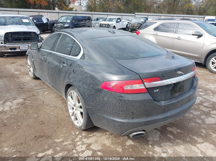 2011 JAGUAR XF VIN: SAJWA0GB4BLR81967