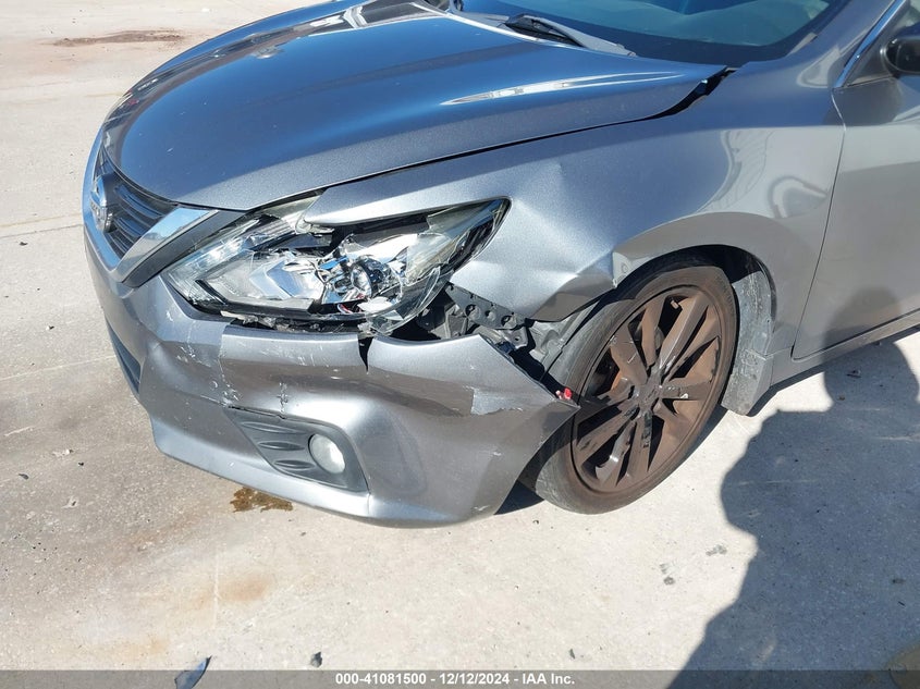 VIN 1N4AL3AP2HC235797 2017 NISSAN ALTIMA 2.5 SR