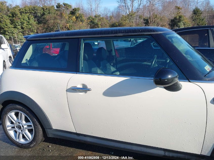 2011 Mini Cooper S VIN: WMWSV3C58BTY24636 Lot: 41082808