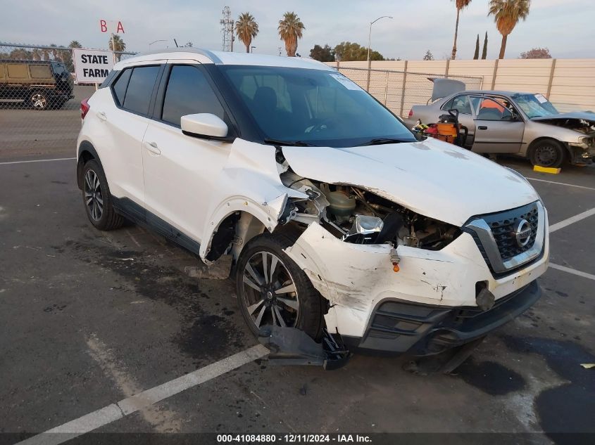 VIN 3N1CP5CU3KL535935 2019 Nissan Kicks, SV no.1