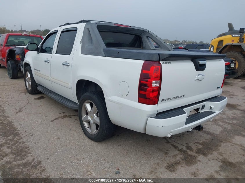2011 CHEVROLET AVALANCHE 1500 VIN: 3GNMCFE0XBG273408