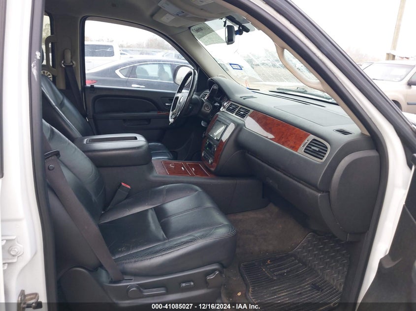 2011 CHEVROLET AVALANCHE 1500 VIN: 3GNMCFE0XBG273408