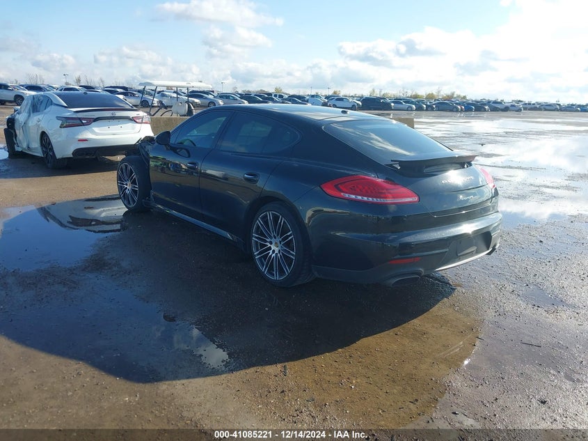 2015 PORSCHE PANAMERA 4 - WP0AA2A75FL006327