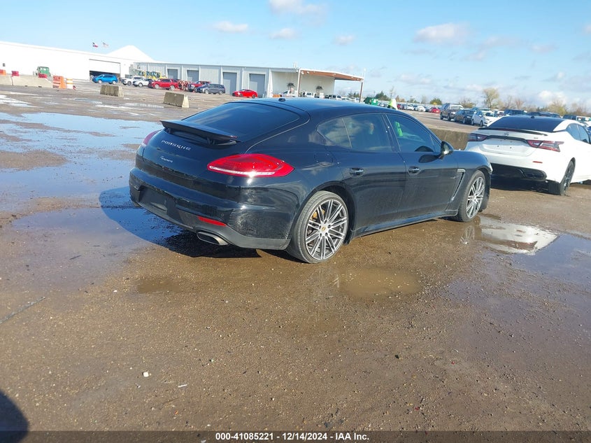 2015 PORSCHE PANAMERA 4 - WP0AA2A75FL006327