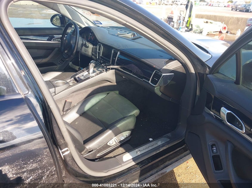 2015 PORSCHE PANAMERA 4 - WP0AA2A75FL006327
