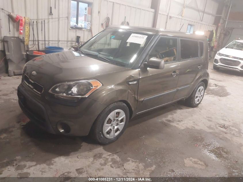 VIN KNDJT2A55D7560563 2013 KIA SOUL no.2