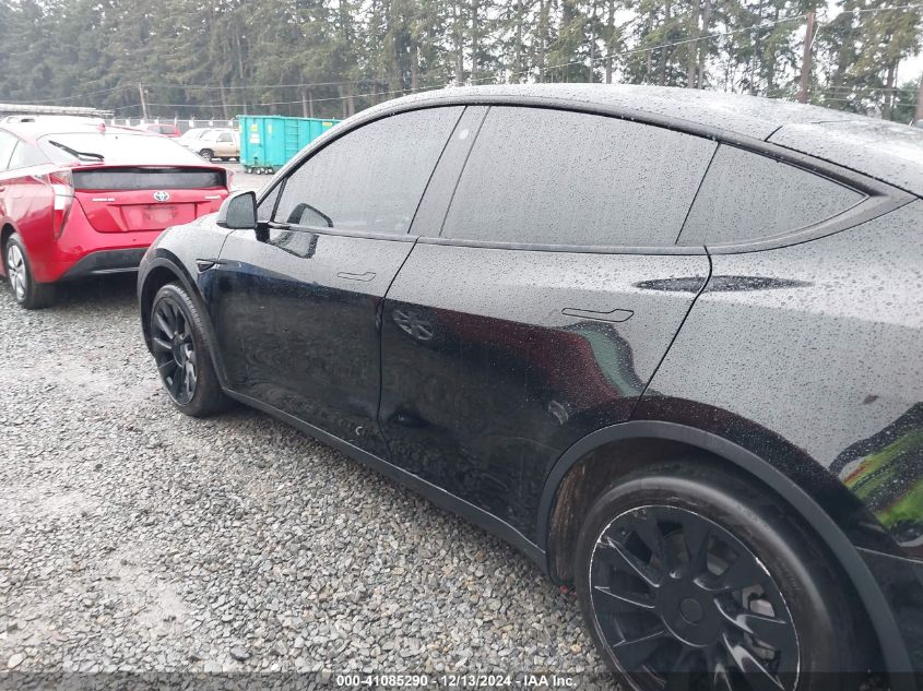 2022 Tesla Model Y Long Range Dual Motor All-Wheel Drive VIN: 7SAYGDEE6NF340050 Lot: 41085290