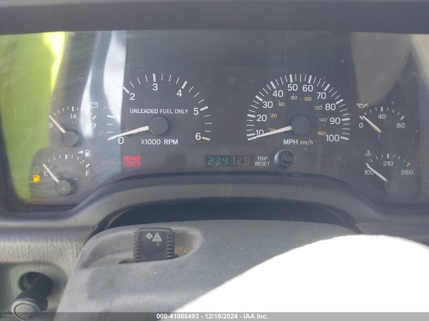 1999 Jeep Cherokee VIN: 1J4FF68A3XL535683 Lot: 41085493