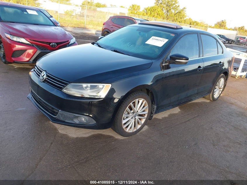 2013 VOLKSWAGEN JETTA 2.5L SEL - 3VWLP7AJXDM258289