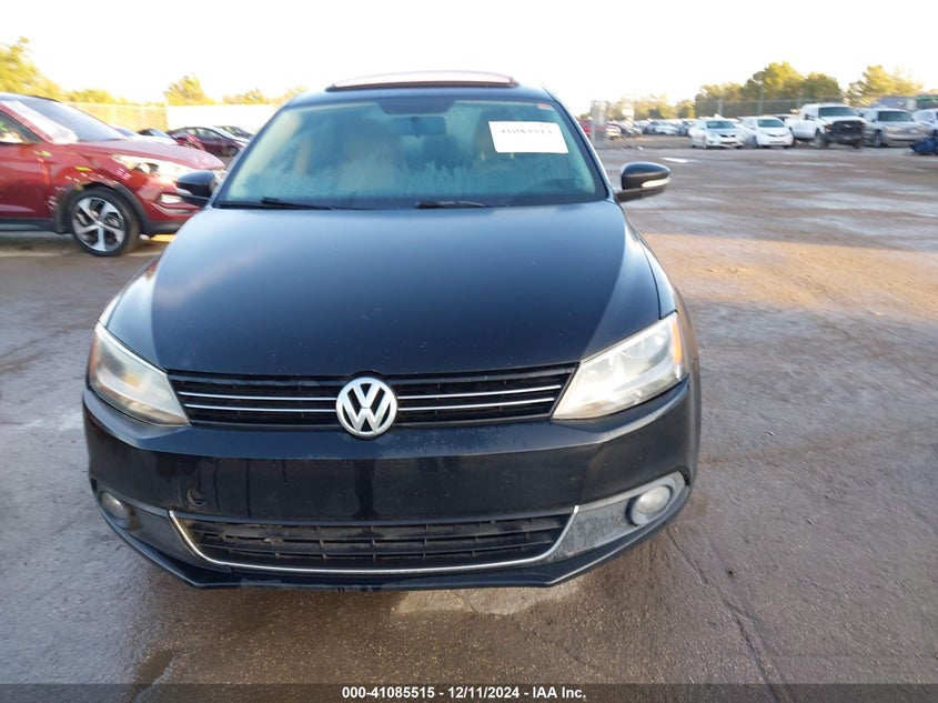 2013 VOLKSWAGEN JETTA 2.5L SEL - 3VWLP7AJXDM258289