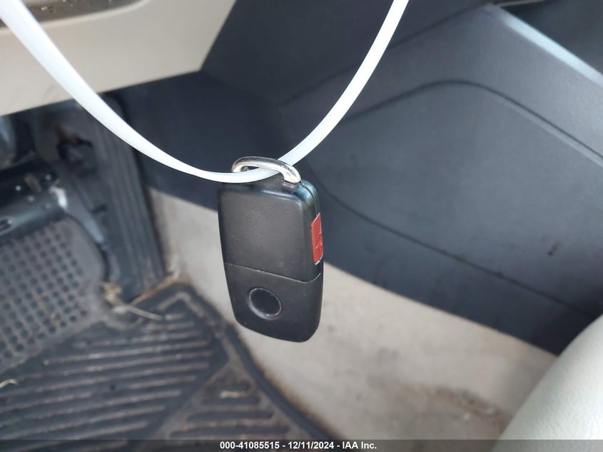 2013 VOLKSWAGEN JETTA 2.5L SEL - 3VWLP7AJXDM258289