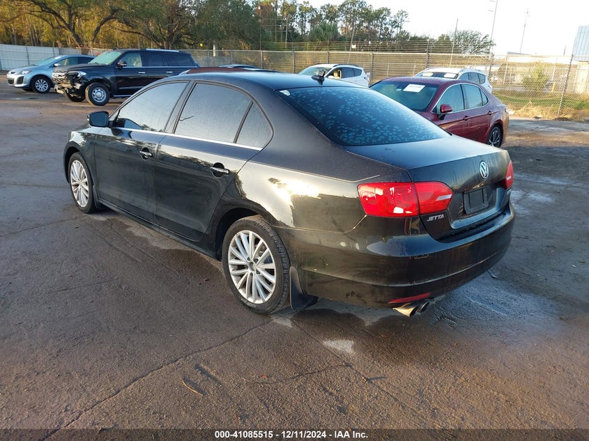 2013 VOLKSWAGEN JETTA 2.5L SEL - 3VWLP7AJXDM258289