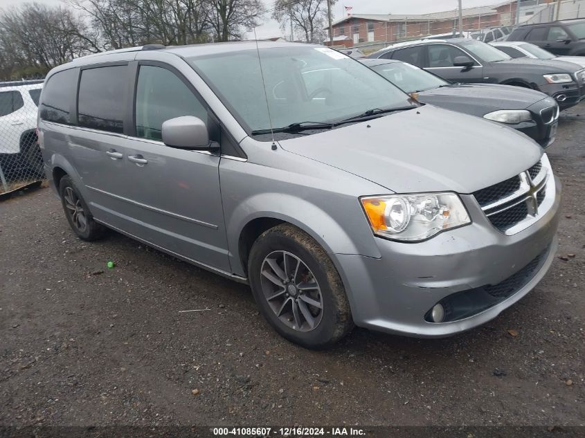 VIN 2C4RDGCG1HR624470 2017 DODGE GRAND CARAVAN no.1