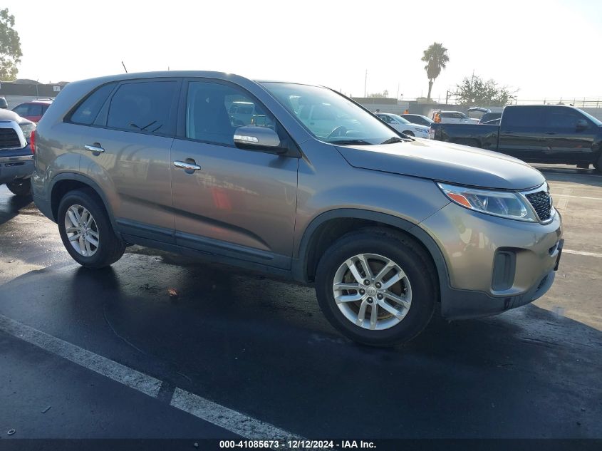 VIN 5XYKT3A64EG469629 2014 KIA SORENTO no.1