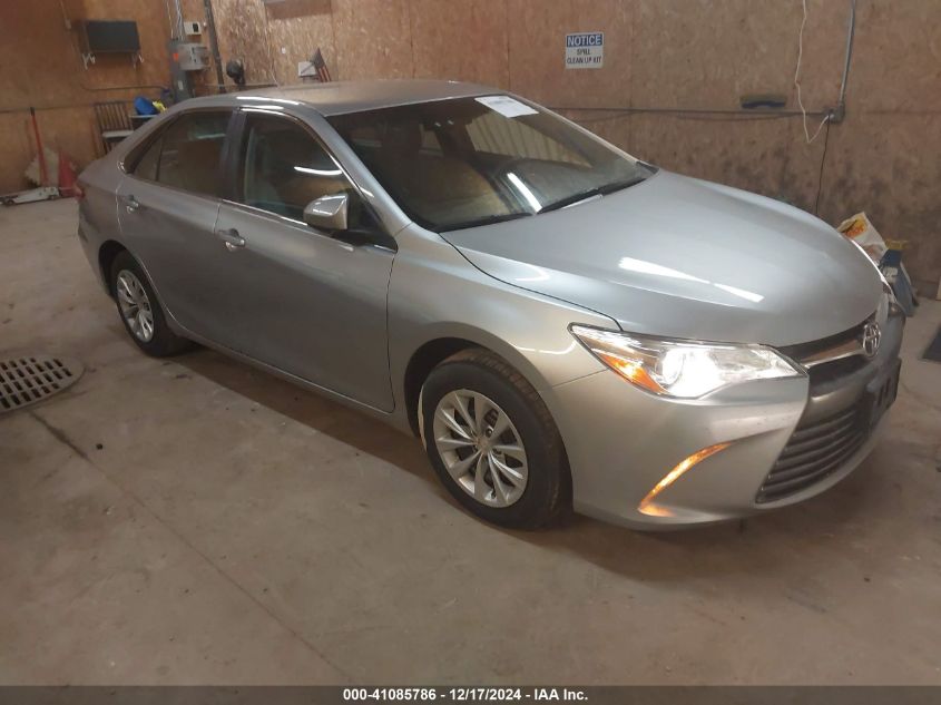 2016 Toyota Camry, LE