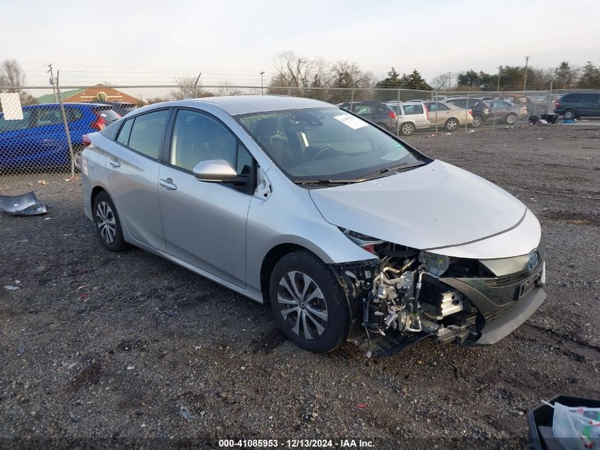 VIN JTDKAMFP1N3214650 2022 Toyota Prius, Prime LE no.1