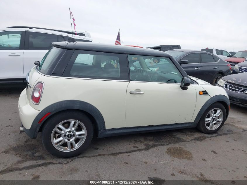 2013 MINI HARDTOP COOPER - WMWSU3C55DT685782