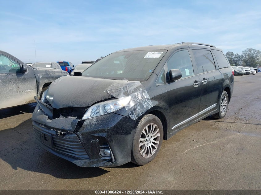 Vin: 5tdyz3dc6ks002138, lot: 41576517, toyota sienna xle 8 passenger 20192