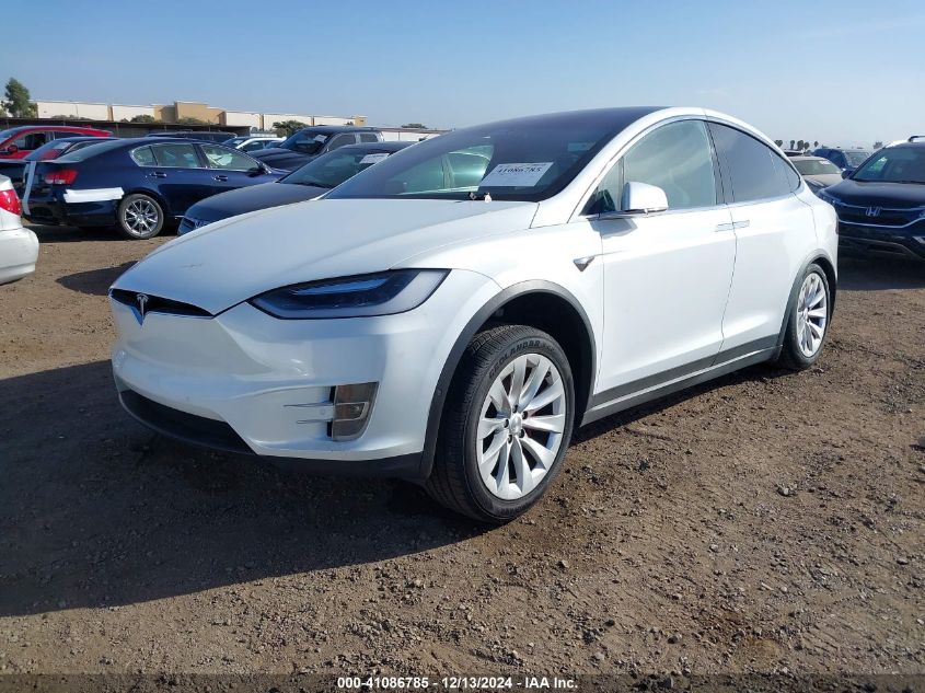 VIN 5YJXCBE49JF091270 2018 Tesla Model X, 100D/75D/... no.2