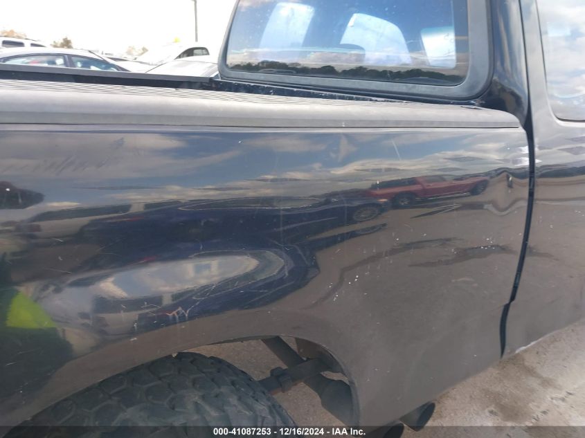 2002 Ford F-150 Xl/Xlt VIN: 1FTRX17242NB09289 Lot: 41087253