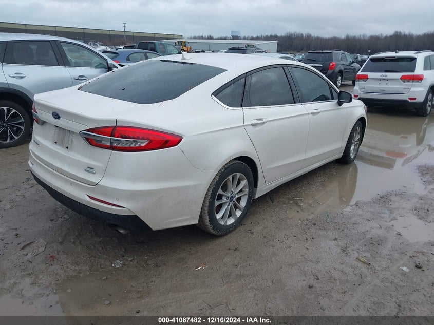 Vin: 3fa6p0hd9lr162345, lot: 41577601, ford fusion se 20204