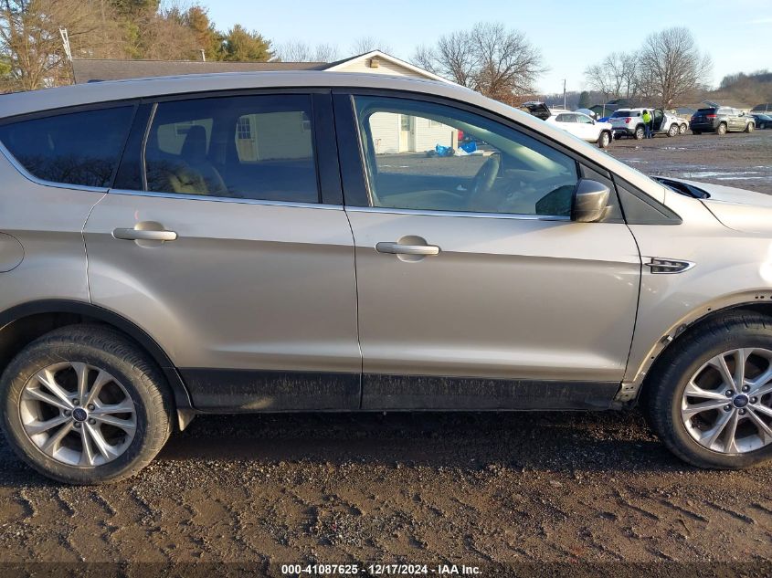 2017 FORD ESCAPE SE - 1FMCU0GD5HUE88680