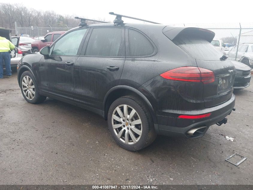 VIN WP1AA2A22HKA87556 2017 PORSCHE CAYENNE no.3