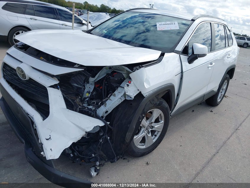 2020 TOYOTA RAV4 XLE - 2T3W1RFV0LW064716