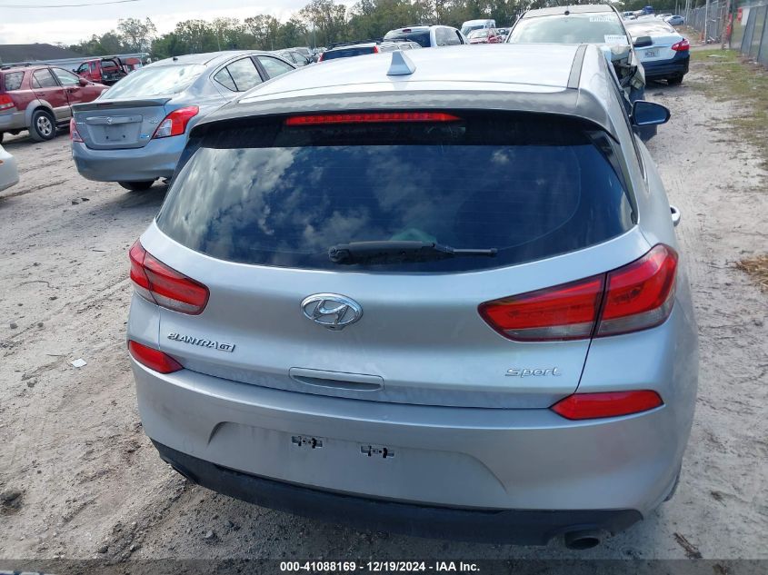 VIN KMHH55LC0JU086844 2018 HYUNDAI ELANTRA GT no.16